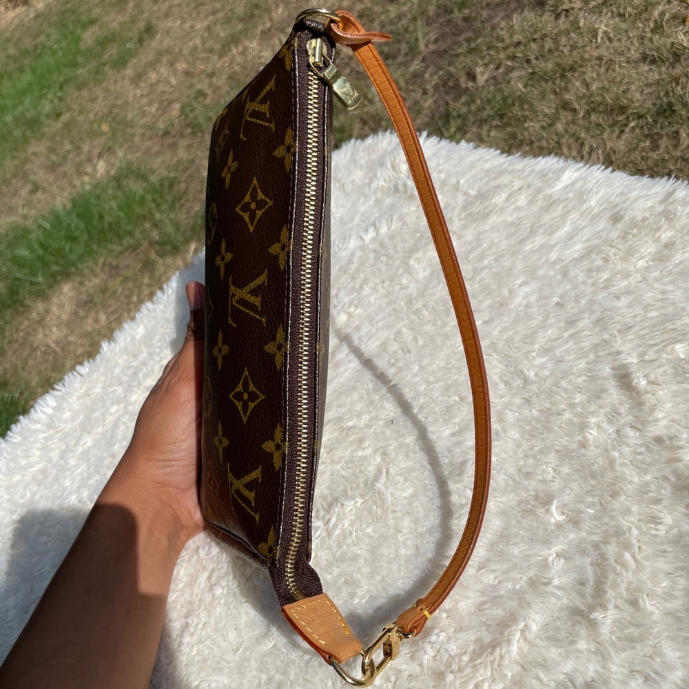 Louis Vuitton pochette accessories - Picture 13 of 16